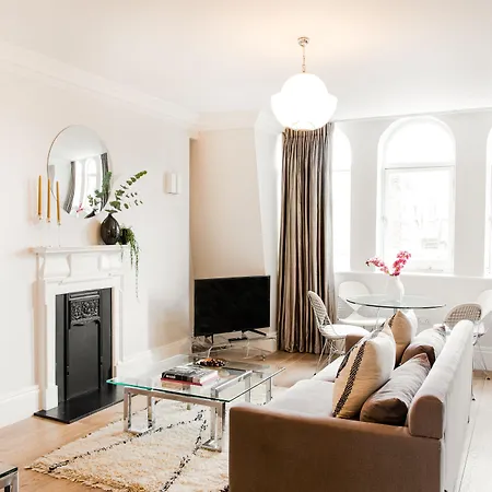 56 Welbeck Street-3